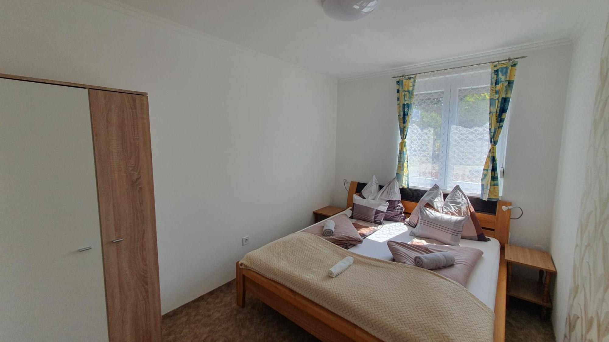Berbe Apartman Balatonlelle Kamer foto